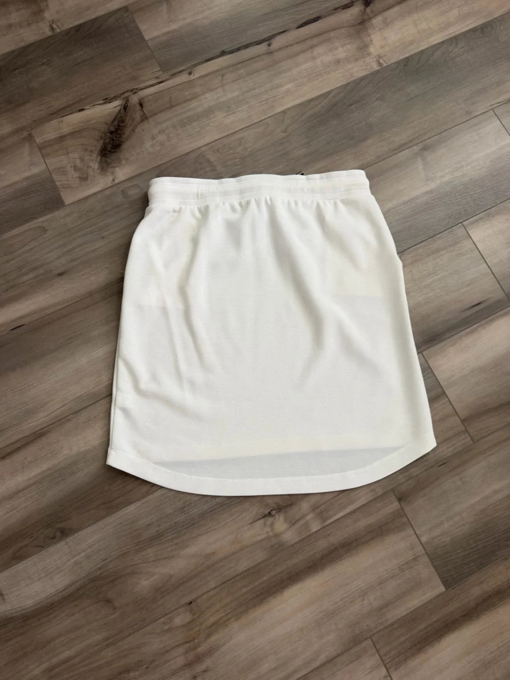 Cable & Gauge High-Low Drawstring Athletic Skirts (Set of 2) - White & Navy
